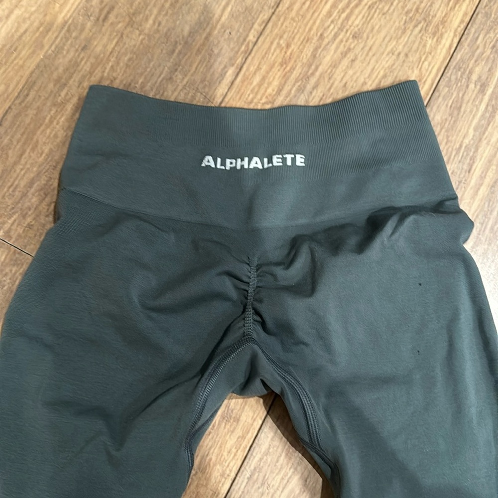 gray alphalete amplify leggings xsmall